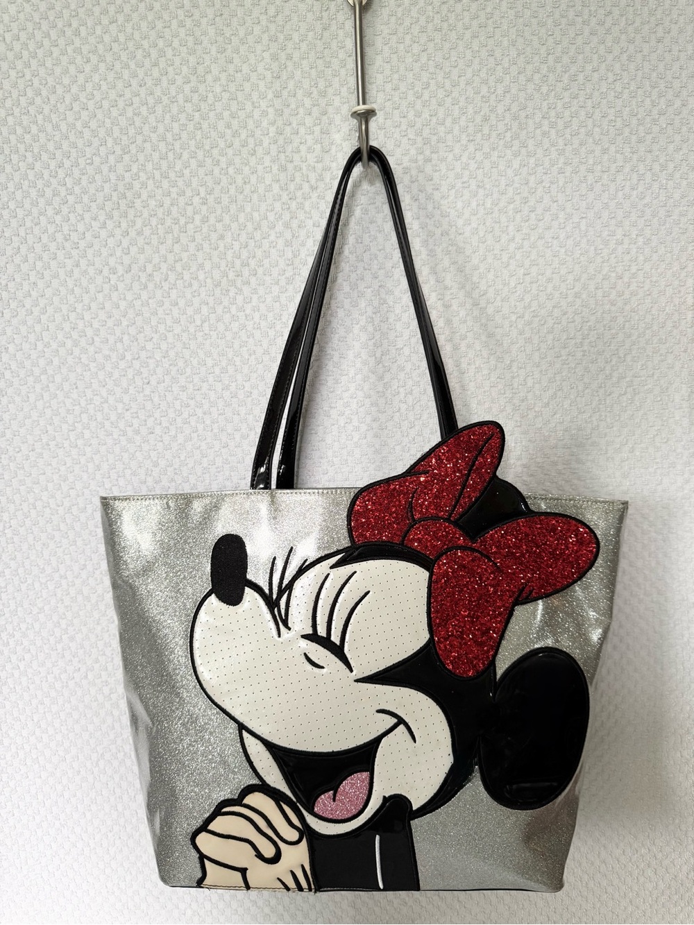 Disney x Danielle Nicole EUC XL Minnie Mouse tote